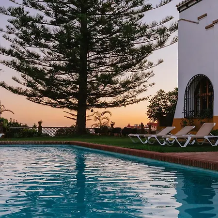 Hacienda Clavero Six Premium
